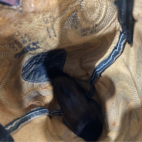 Tony Lama mens Black Western Leather Boots - sz 11 - cowboy - textured - Picture 11 of 11